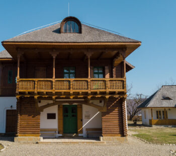 Casa-Atelier-Gravor-Gabriel-Popescu-judetul-Dambovita_Cosmin-Murarasu_Muzee-de-la-sat_Romania_018