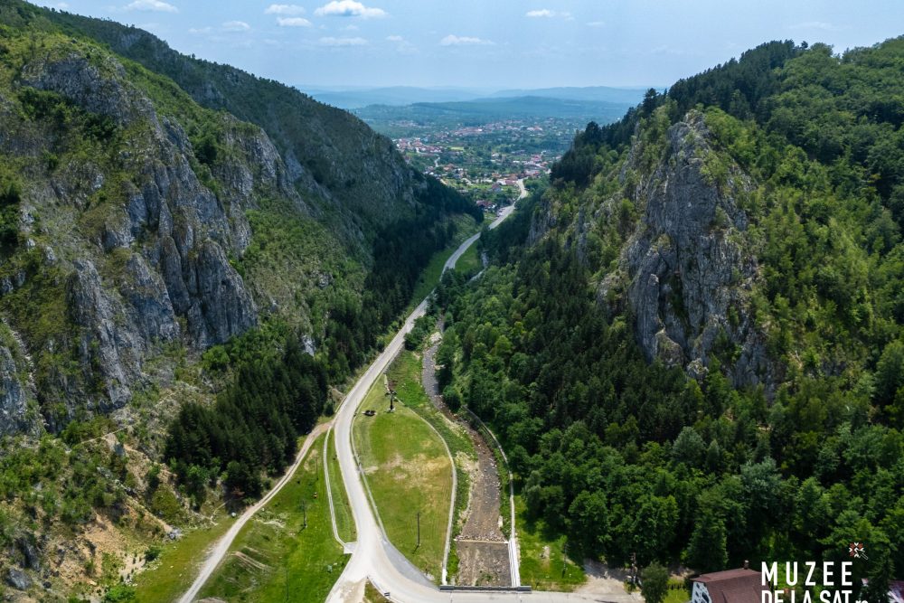 Peștera Muierilor-18